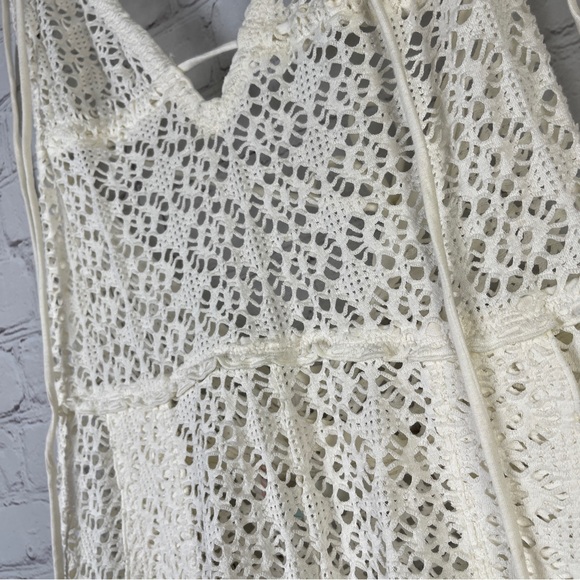 FREE PEOPLE Beach light crochet beige coverup jumpsuit, size M - Picture 11 of 16